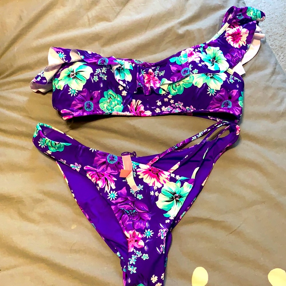 NWT Victoria’s Secret two piece